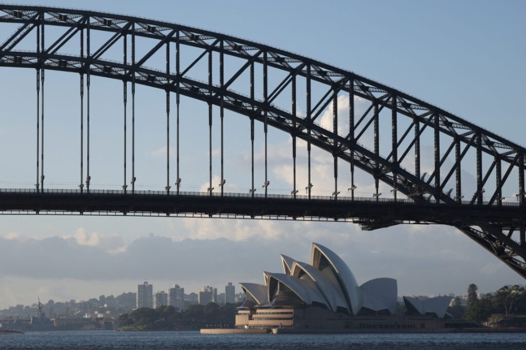 New Zealand, Australia eye more Chinese tourists - World