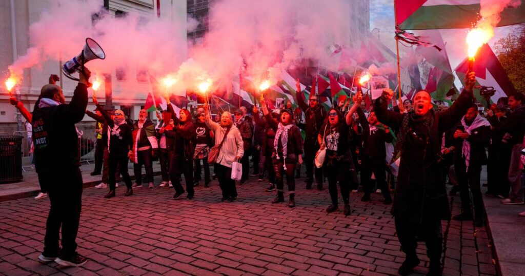 Pro-Palestinian protesters march to stadium before Norway's 5-0 World Cup qualifying win over Israel | Sports