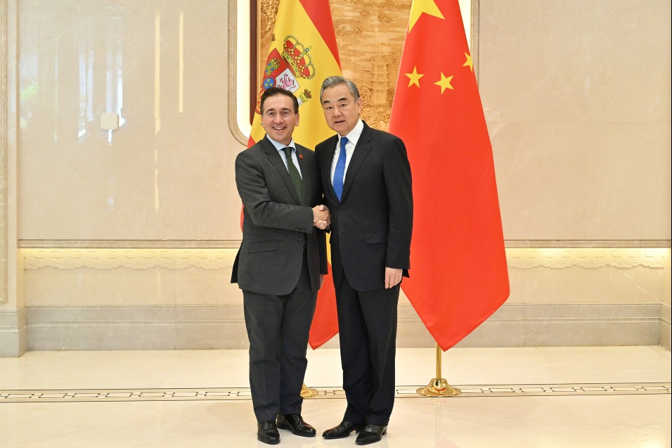 China and Spain pledge closer cooperation - World