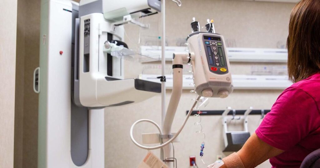 Mercy Brings Cutting-Edge Breast Imaging Technology to Cedar Rapids | Vinton Newspapers Mercy Brings Cutting-Edge Breast Imaging Technology to Cedar Rapids | Vinton Newspapers