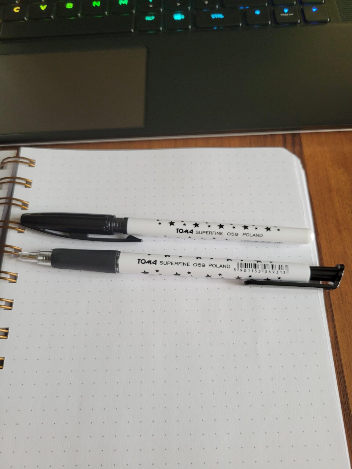 Pens with stars