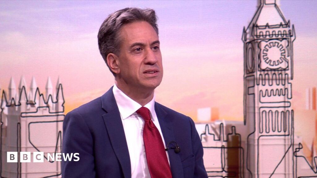 Sunday with Laura Kuenssberg: Energy secretary faces questions after energy bills rise