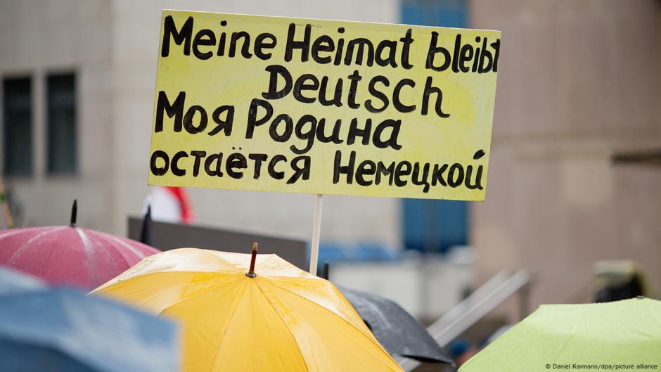 The AfD is drawing support from Russia Germans – DW – 10/04/2025