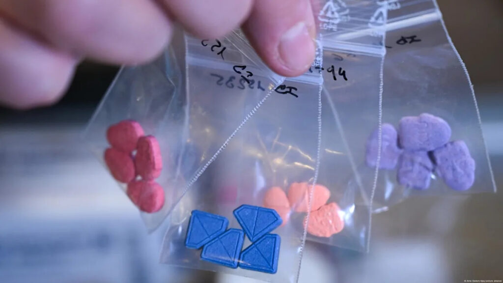 Surge in synthetic drugs and opioids Surge in synthetic drugs and opioids