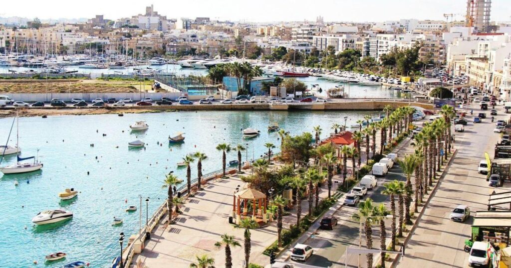 Homeless man jailed after found asleep on Sliema bench with bags of bottles