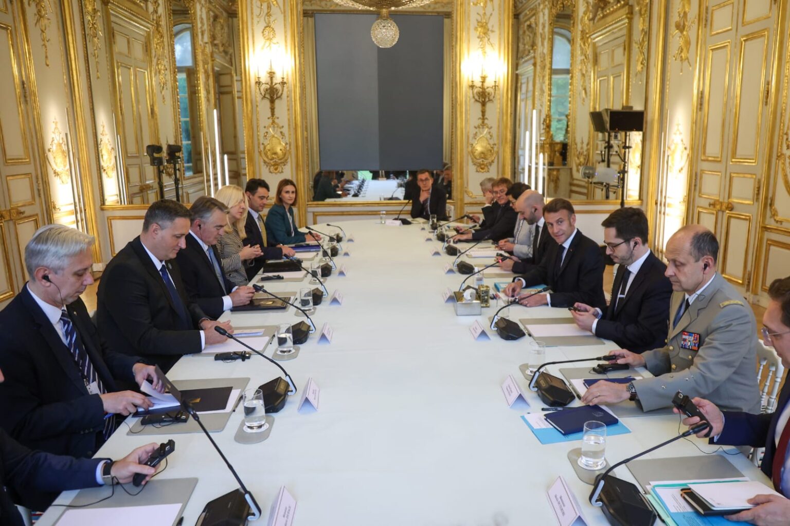 Macron hosts members of BiH Presidency