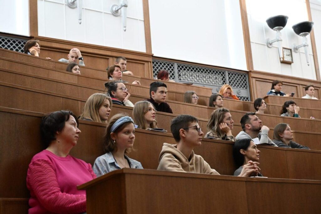 University of Bucharest, sanctioned for discrimination. A dyslexia student has made a complaint to CNCD