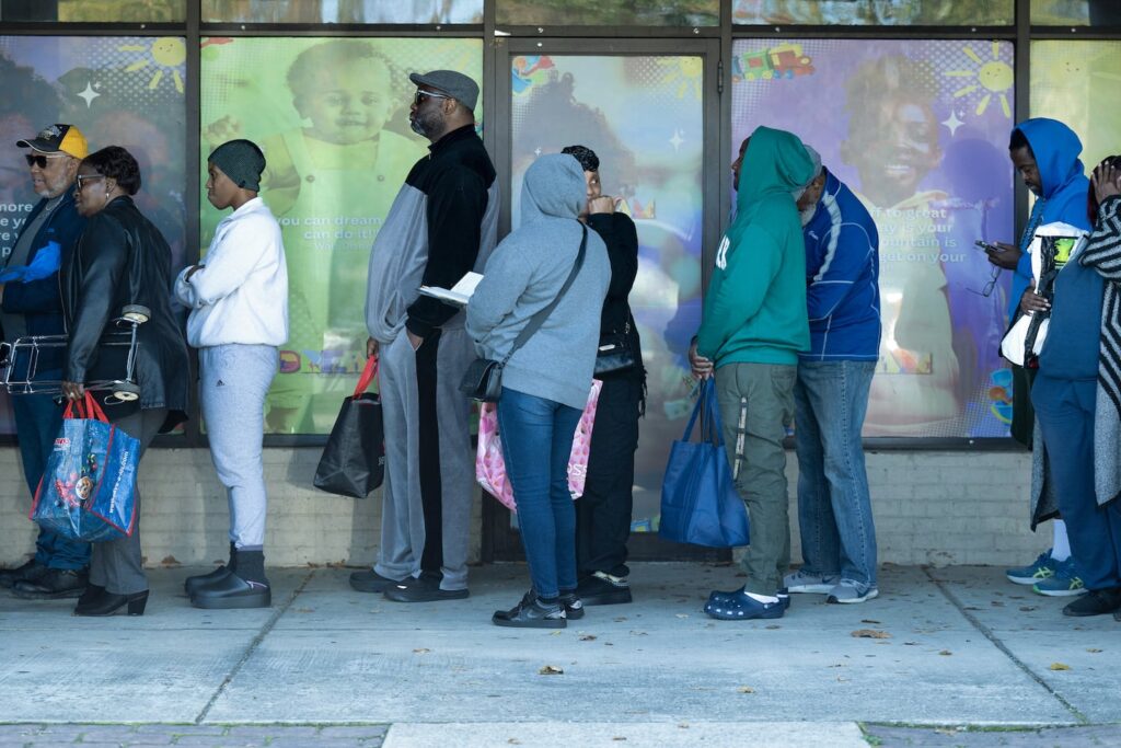 People lined up to receive food for furloughed federal workers in Hyattsville, Md.