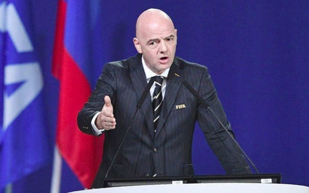 “UNFORTUNATELY, KOSOVO WAS NOT RECOGNIZED”: The FIFA president stirred up spirits in Serbia with a shameful statement!
