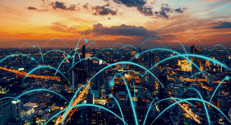 Vodafone Completes Strategic Acquisition in Romania Vodafone Completes Strategic Acquisition in Romania