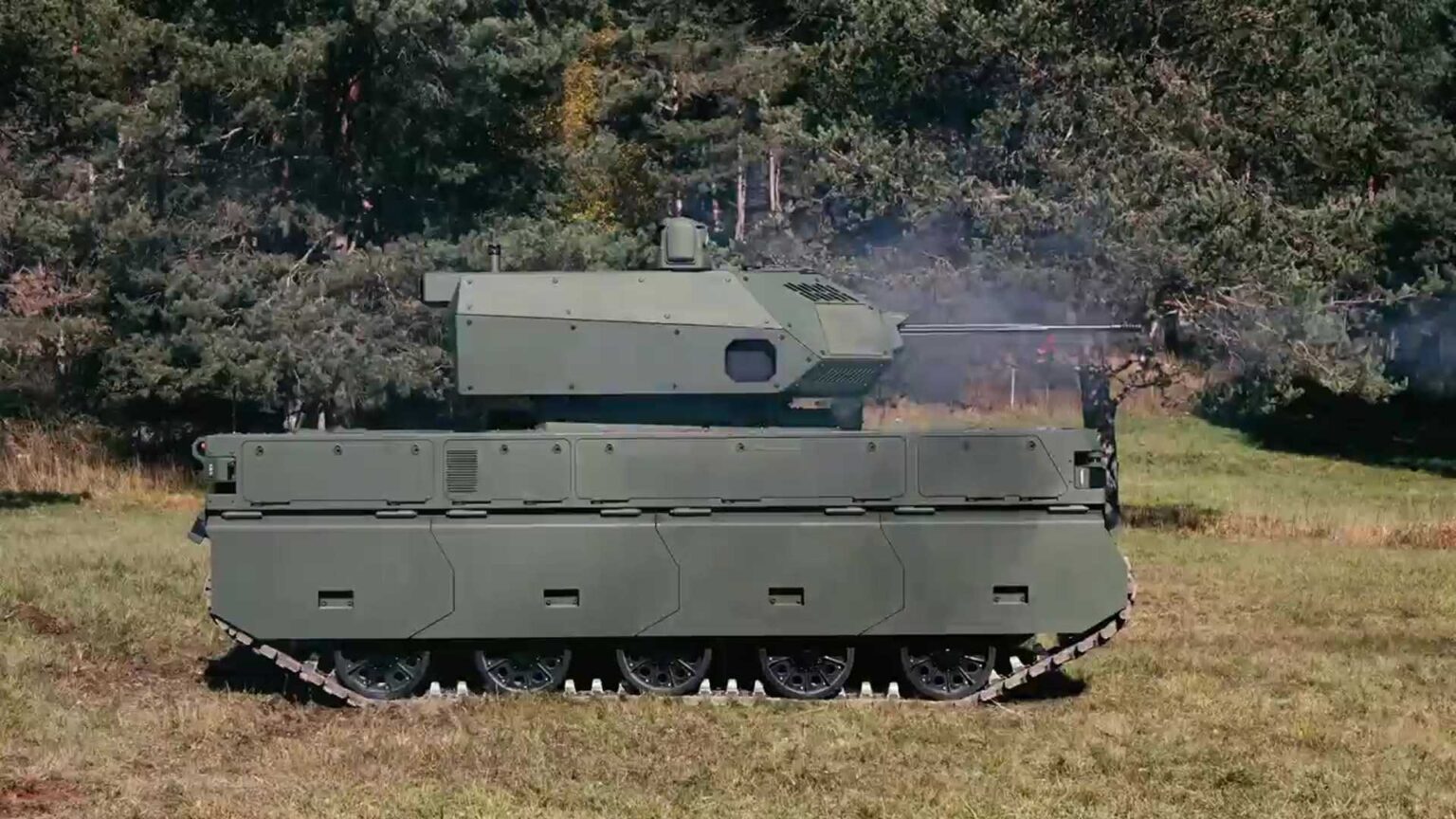 Croatia and Slovenia unveil Komodo UGV with Mangart 25 AD turret to counter drones