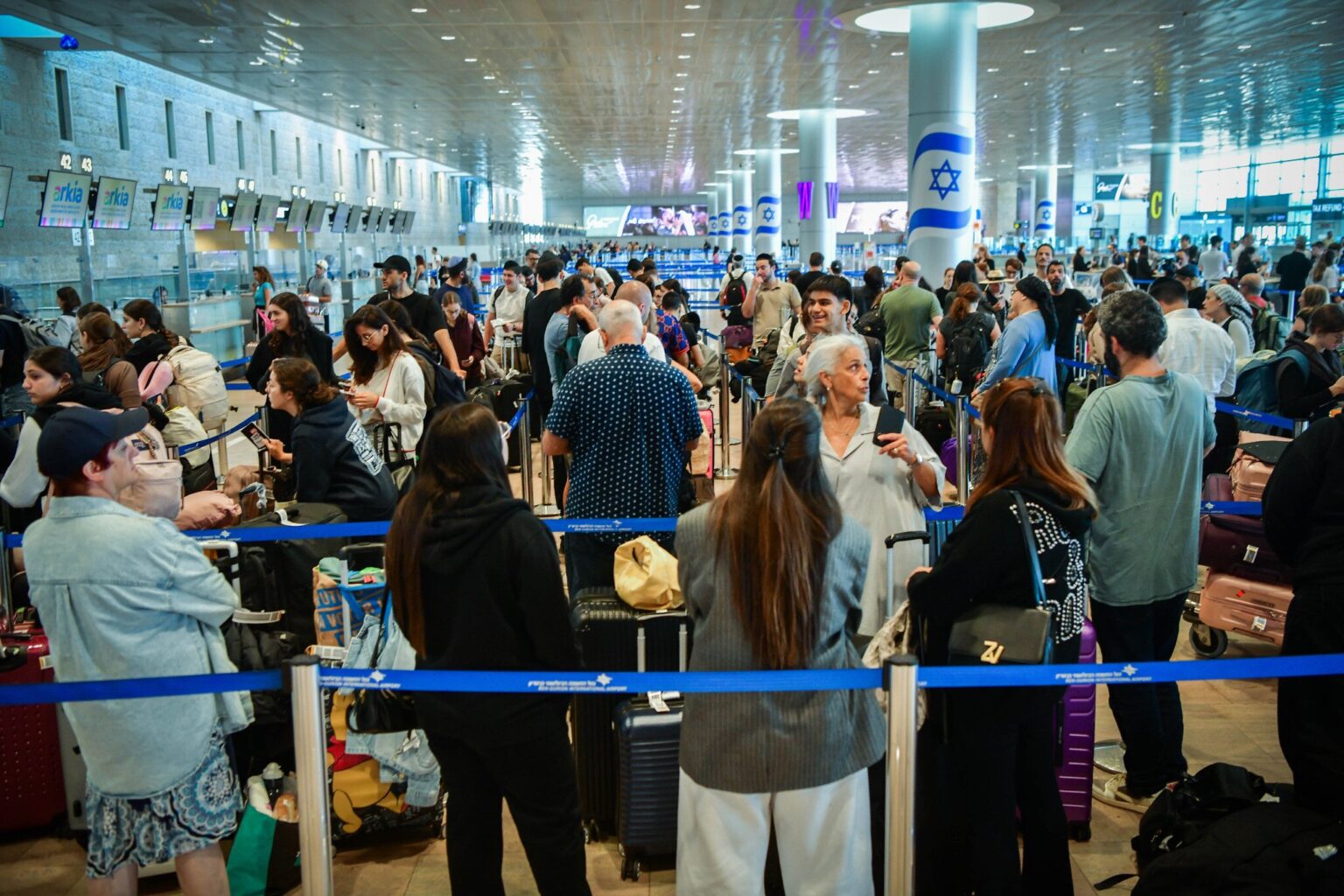 As foreign airlines return to Israel, sky-high airfares show signs of descent