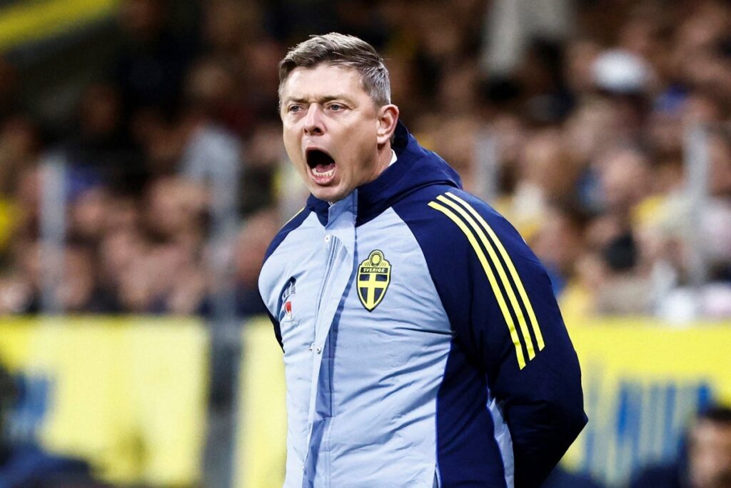 Sweden sack manager Jon Dahl Tomasson after World Cup qualifying defeat by Kosovo