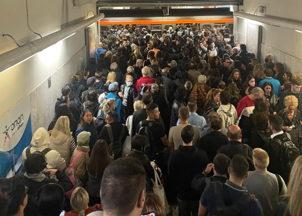 Athens Metro asks for reinforcements - Fewer routes, more passengers, increasing delays