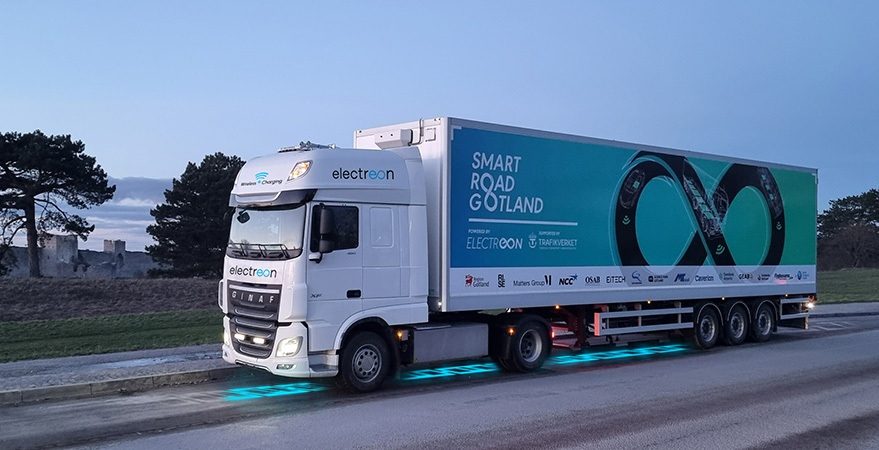 France installs world’s first motorway capable of recharging EVs while they drive