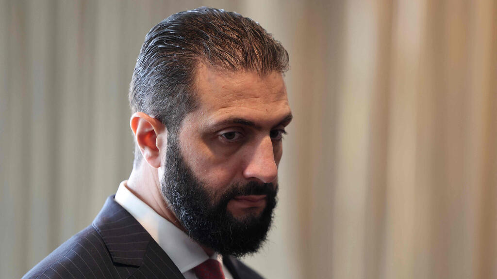 Ahmad al-Sharaa (Photo: Ludovic Marin/ AFP) אל ג'ולני, נשיא סוריה, בעצרת הכללית של האו"ם בניו יורק