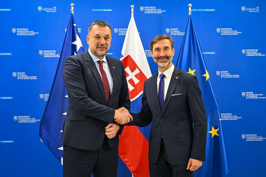 BiH Minister of Foreign Affairs pays an Official Visit to Slovakia