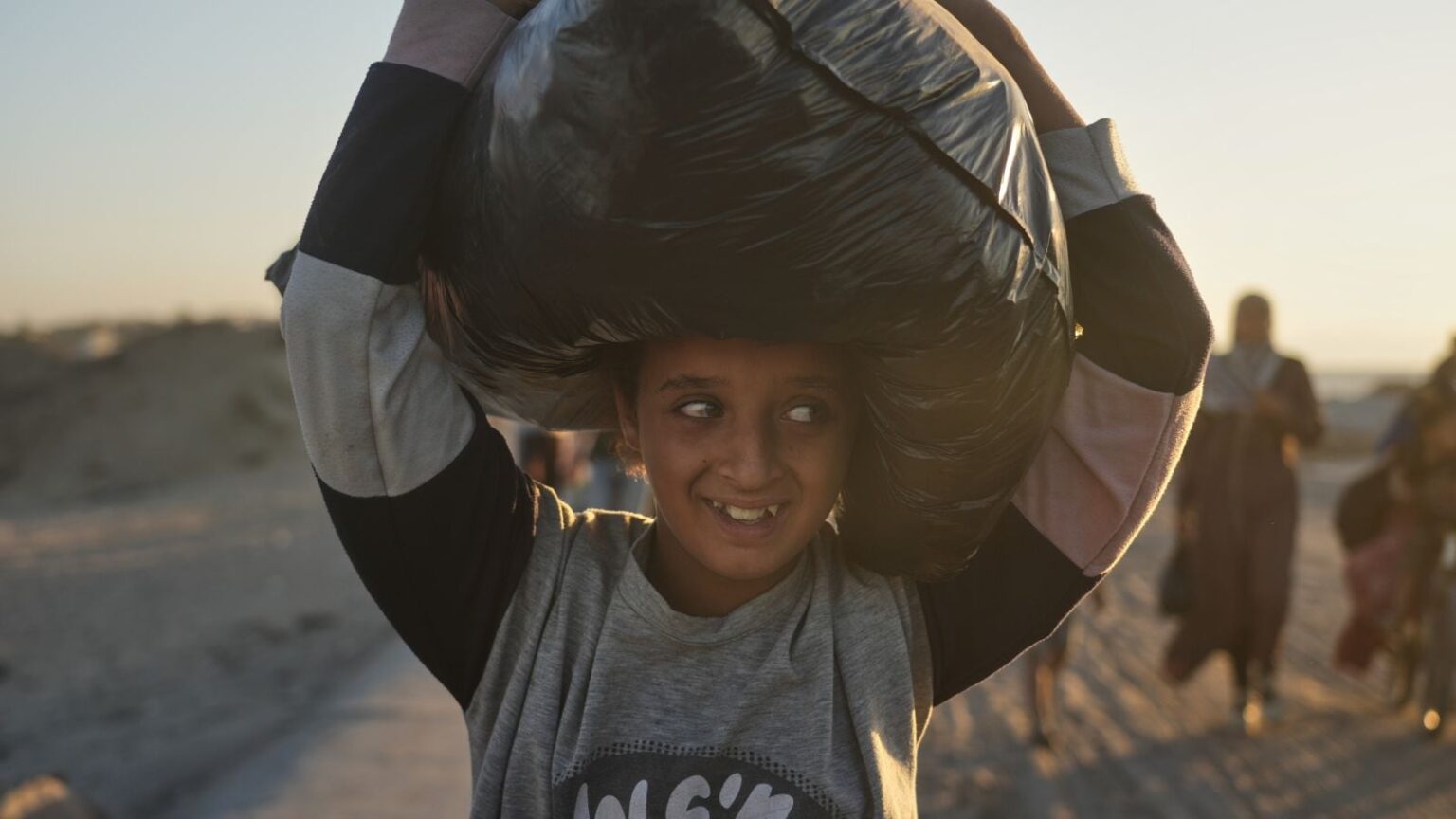 Israel-Hamas Ceasefire Live Updates: Thousands of Palestinians return to devastated homes in Gaza as ceasefire comes into effect | World News Israel Gaza caesefire