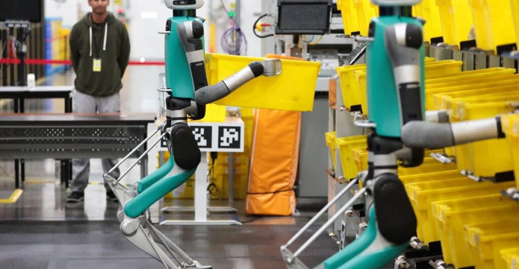 Amazon hopes to replace 600,000 US workers with robots, according to leaked documents | ﻿Job losses could shave 30 cents off each item purchased by 2027.