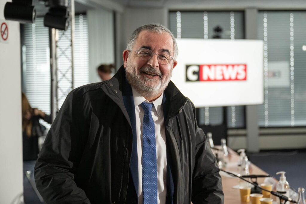 Serge Nedjar, one-man band of the Bolloré media