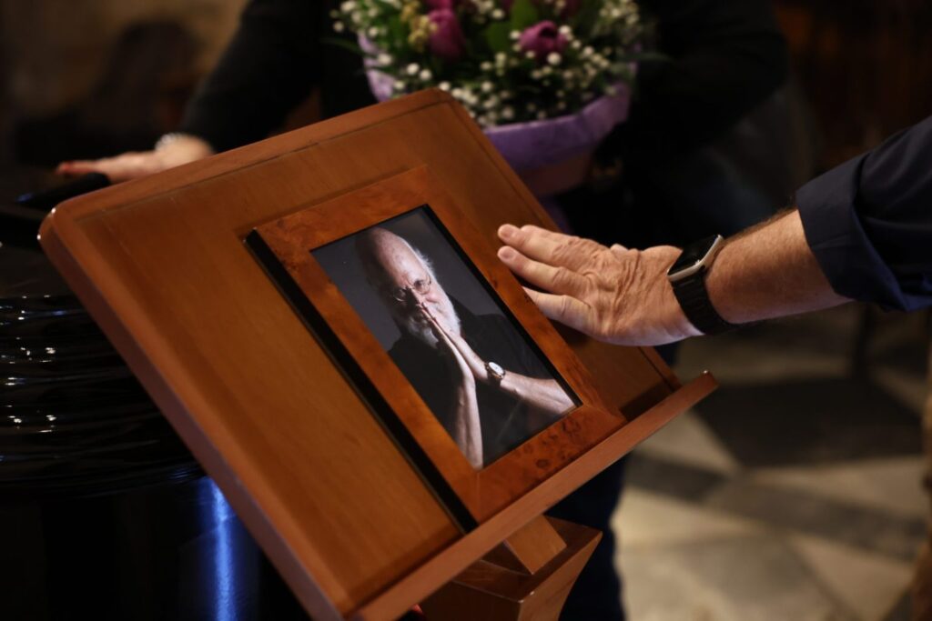 Road Closures in Central Athens for Savvopoulos Funeral