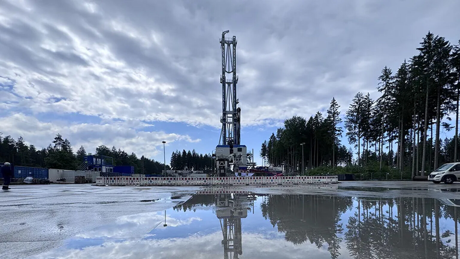 First well for Laufzorn II geothermal heating plant in Germany drilled with positive results