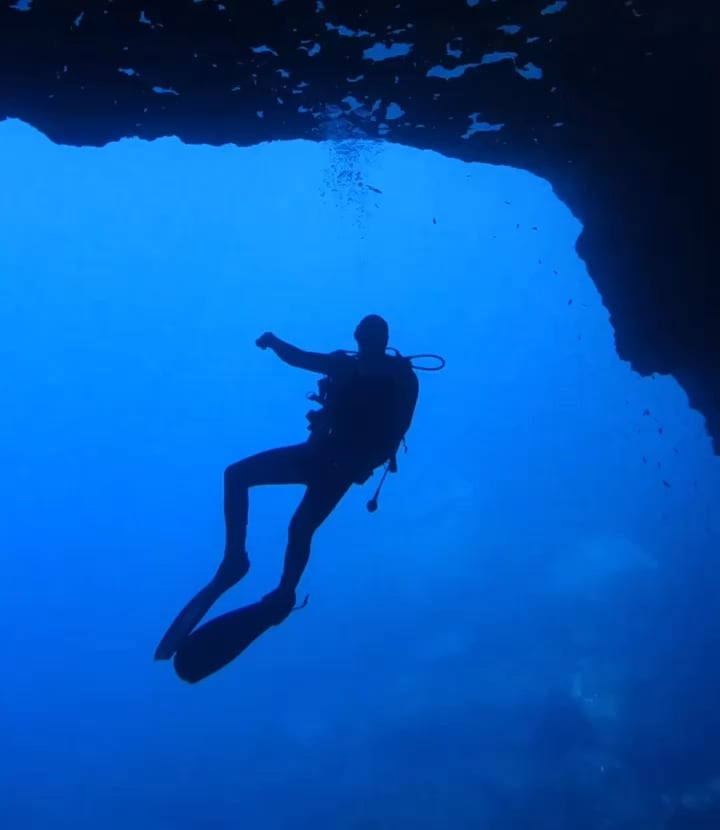 Hanging in the Blue Hole, Gozo.