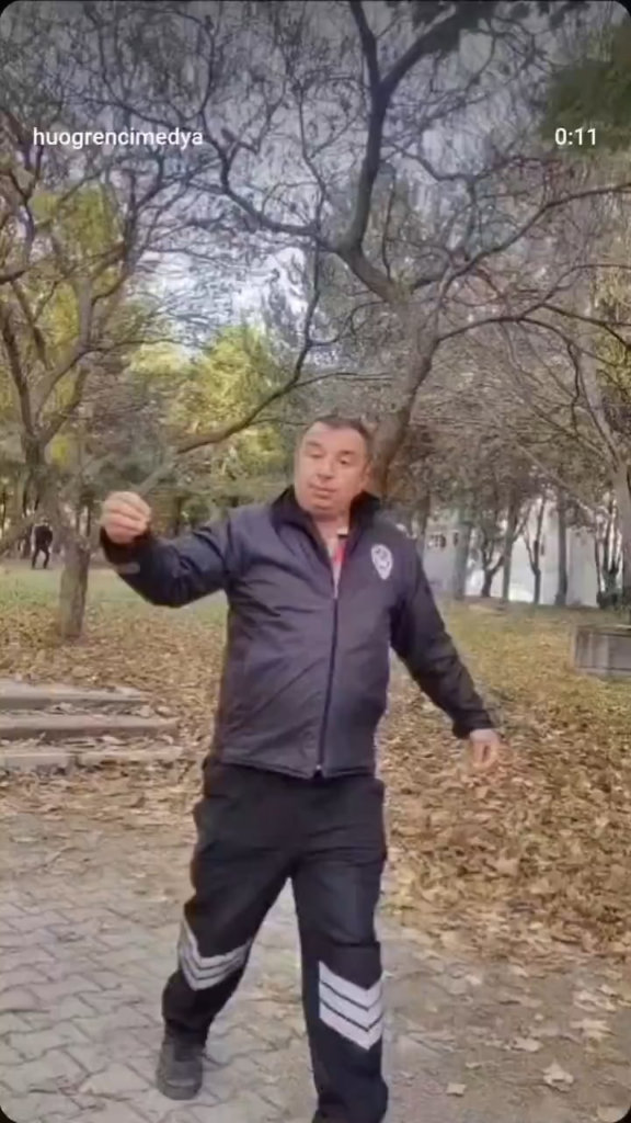 Hacettepe University Private Security Unit was filmed removing the machete-wielding attackers from the area by patting their shoulders.