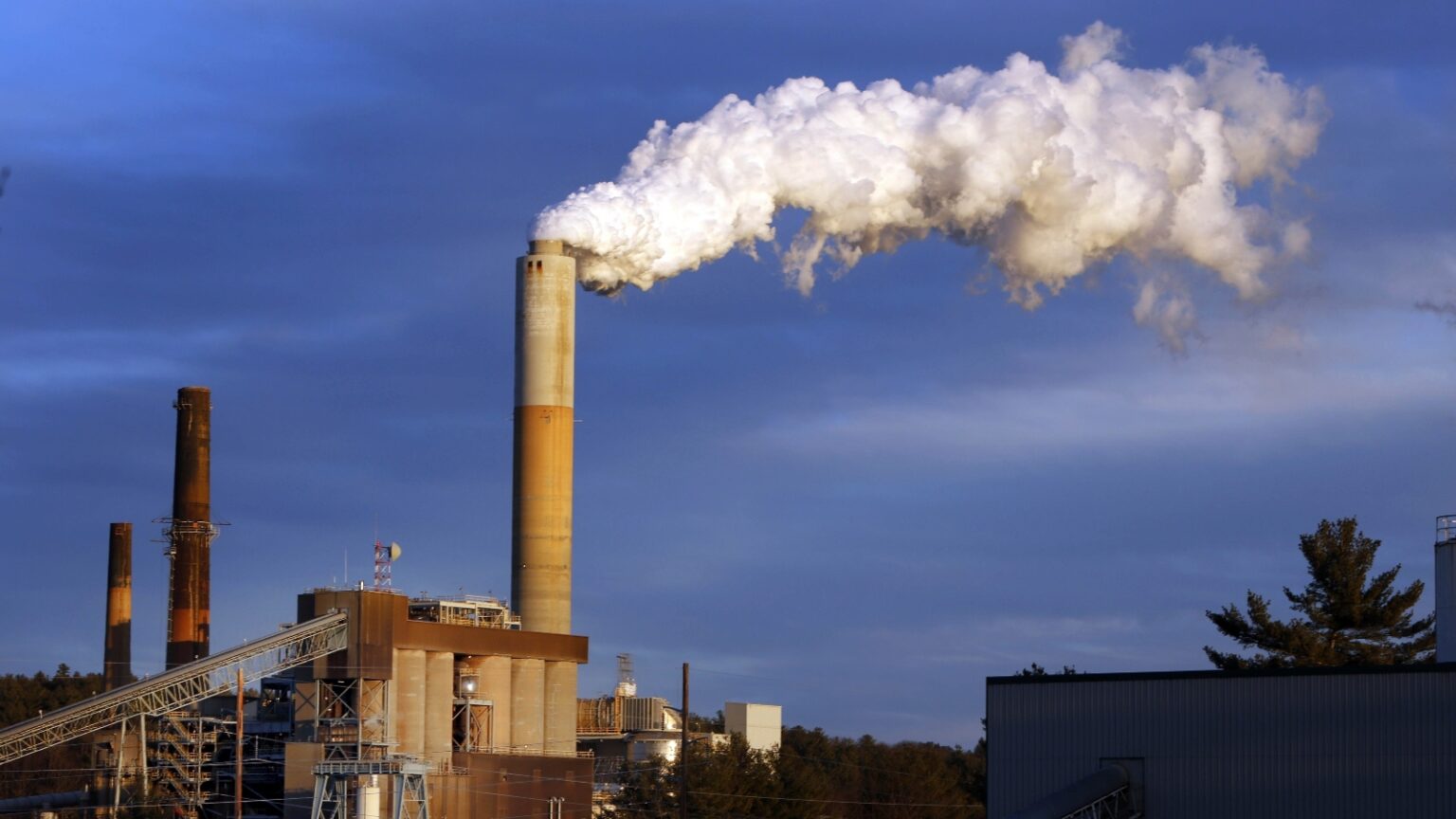 New England’s final coal plant shuts down years ahead of schedule