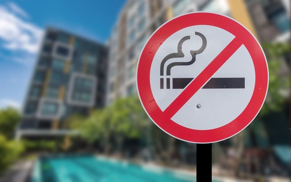 Greece cautious on new smoking taxation