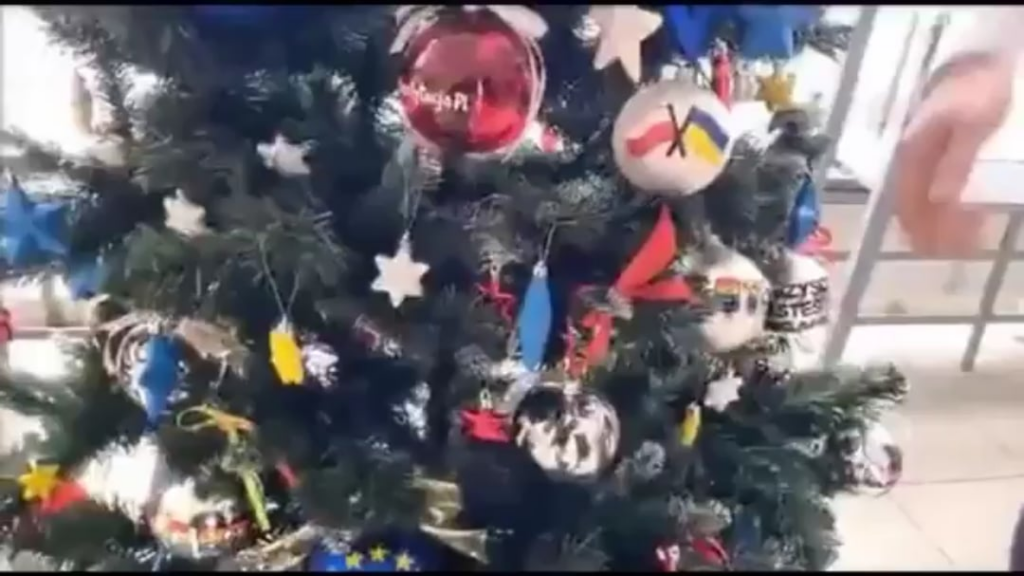 LPolish MP Grzegorz Braun is facing multiple investigations after destroying an “LGBT Christmas tree” decorated with EU and Ukrainian flags at the Kraków District Court.