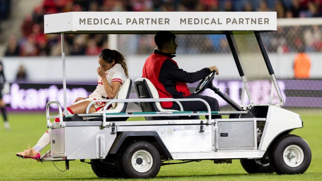 Canadian star Olivia Smith hurt in friendly loss to Switzerland