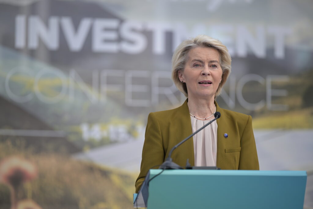 Enlargement, von der Leyen encourages investment in Montenegro and Bosnia and Herzegovina. Urges governments on reforms