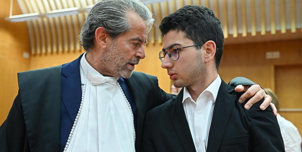 The Court of Cassation definitively acquitted Alex Cotoia who killed his violent father in 2020 - The Post