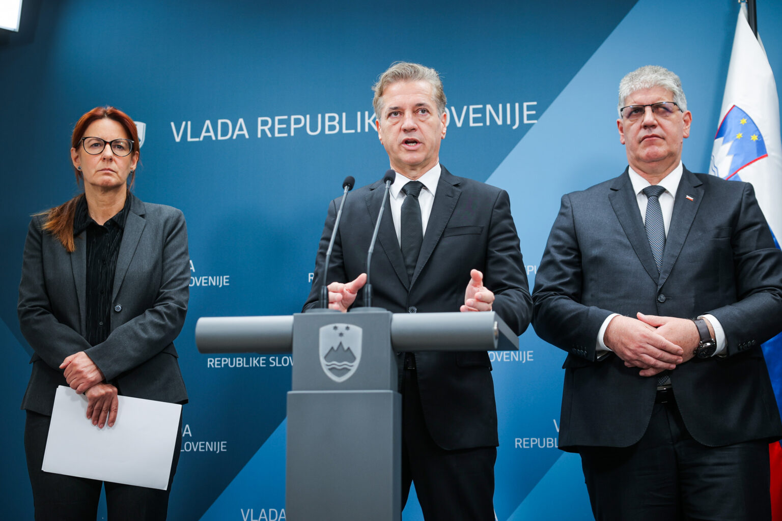 Prime Minister Golob informs the National Assembly of the resignation of Minister Poklukar and Minister Katič
