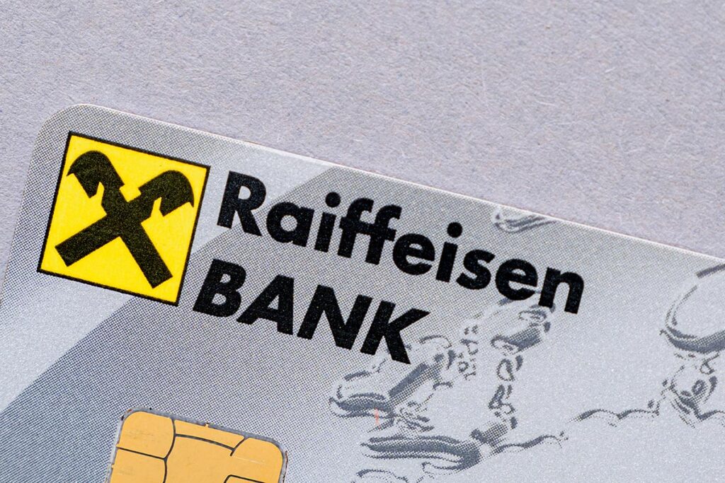 Raiffeisen Introduces Safer and Smarter Visa Cards in Serbia