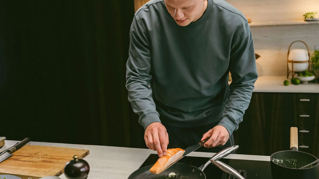 Athlete Erling Haaland Chooses Seafood from Norway