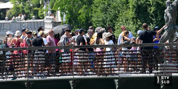 "Tourists, march!" - On a record summer visit to Ljubljana people increasingly fed up tourists