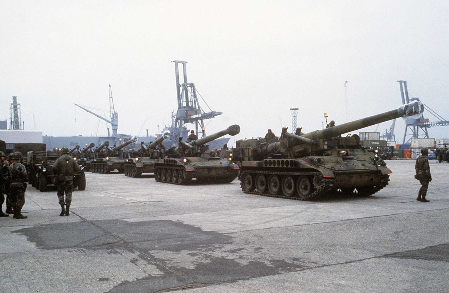 Ukraine to receive 60 US-made M110A2 203 mm self-propelled howitzers from Greece