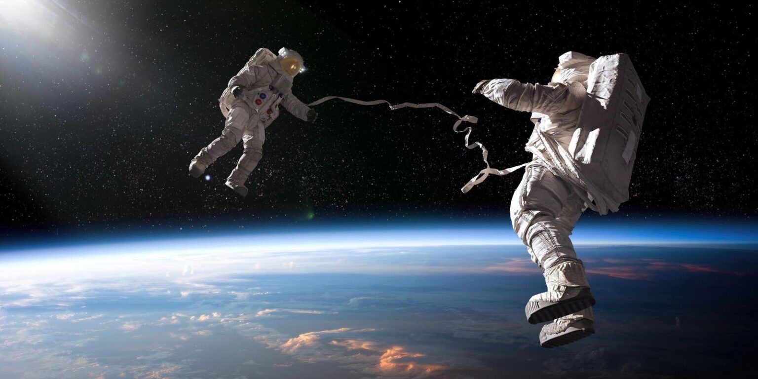 Earth’s Evolutionary Destiny Lies Offworld, Says Senior NASA Astrobiologist | Once life has invaded every inch of a planet’s territory, he argues space may just be the ultimate place to go.