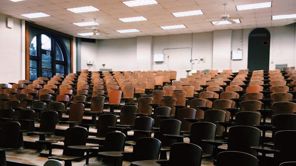 Extraordinary fees in nine Italian universities: over 20% of the funds provided by the state