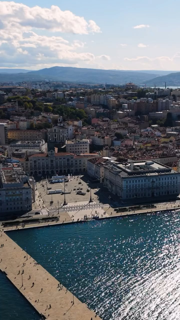 What is the Italian aircraft carrier (Cavour) doing in Slovensko mesto?