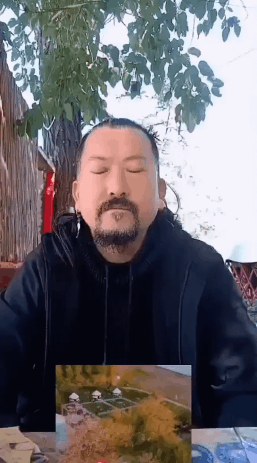 A Kyrgyz Turk who runs a business in Van talked about the racism he was exposed to and said that he was exposed to racism every day and had his belongings stolen, saying "this is Kurdistan, this is Kurdish land, get out of here."