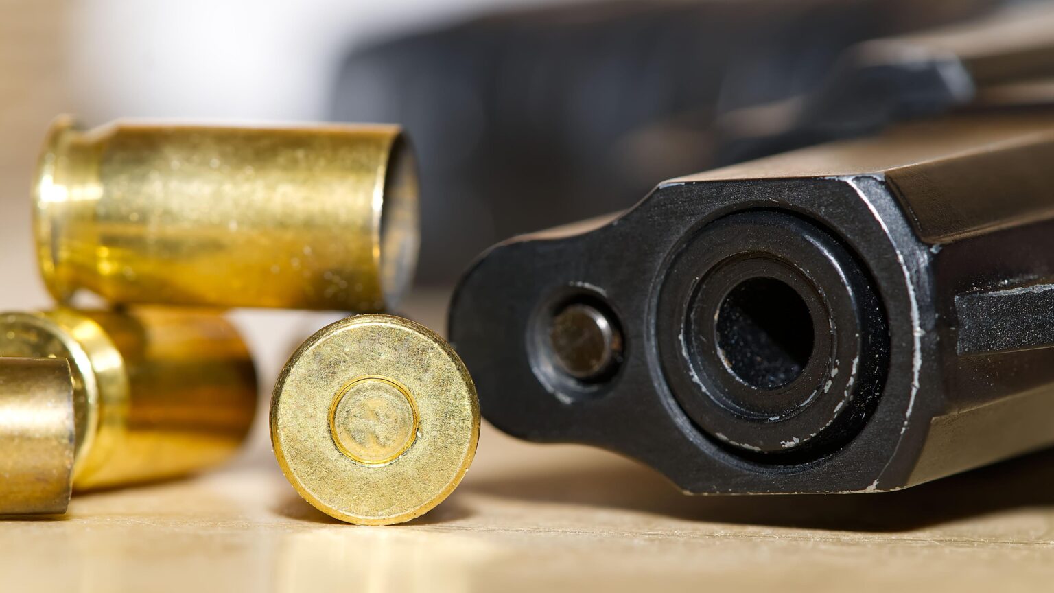 In Spain there are more than 2.6 million weapons licensed. Property of 1.4 million people with arms license.