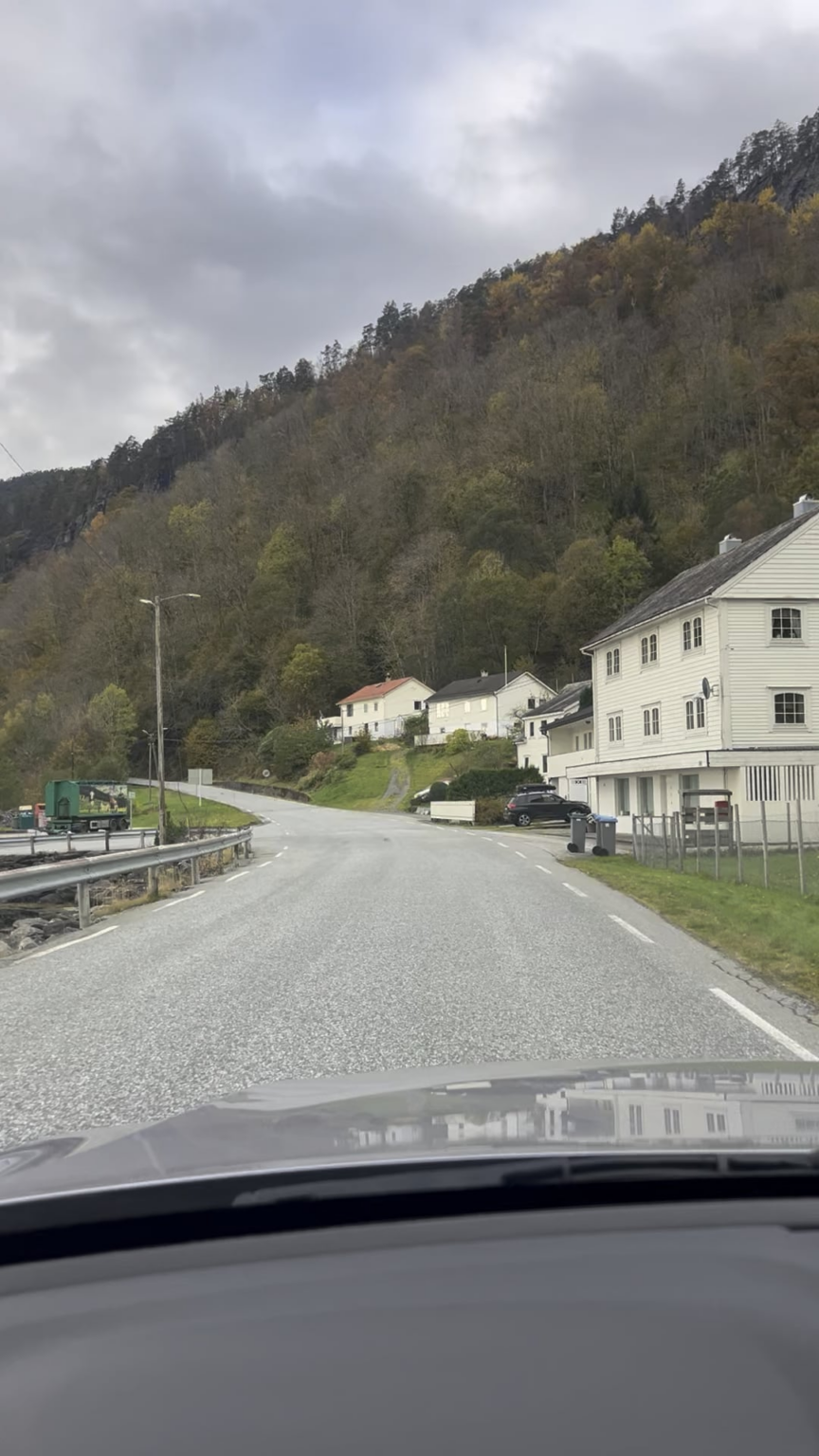 Round trip to Iris/Salmon Eye from Bergen by car