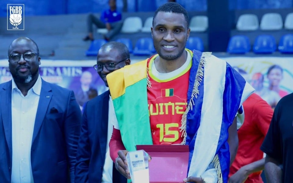 from-guinea-to-greece-how-a-basketball-camp-is-changing-lives-across-continents4