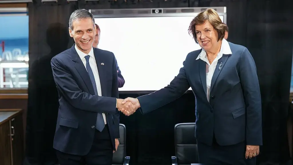 Capacity crunch hits freight forwarders. Where to find compliant carriers?