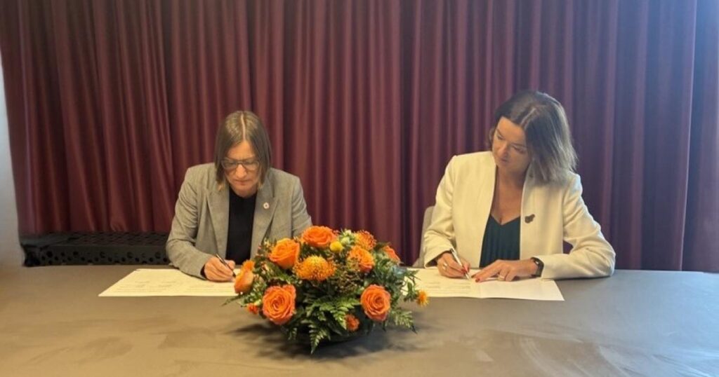 Slovenia and ICRC strengthen cooperation in the field of humanitarian aid with new agreement Slovenia and ICRC strengthen cooperation in the field of humanitarian aid with new agreement
