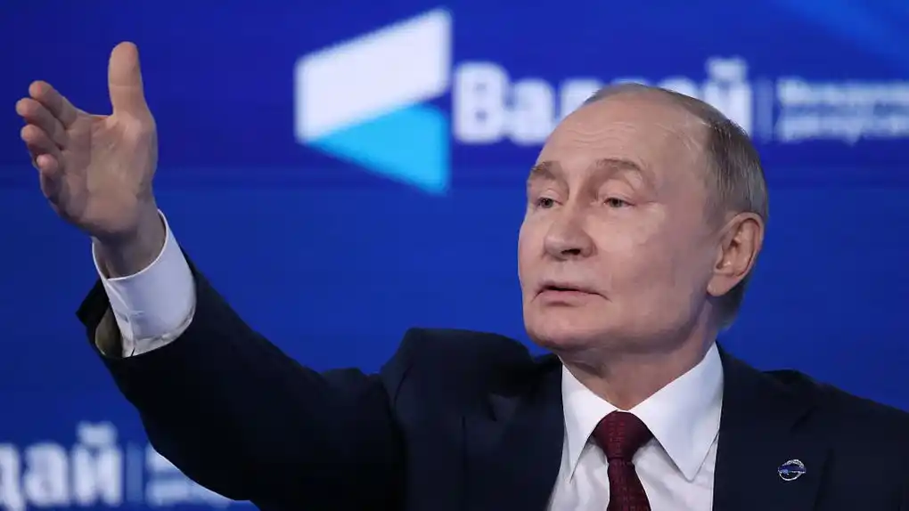Bulgaria Ready to Allow Putin’s Plane for Possible Trump-Putin Meeting in Budapest