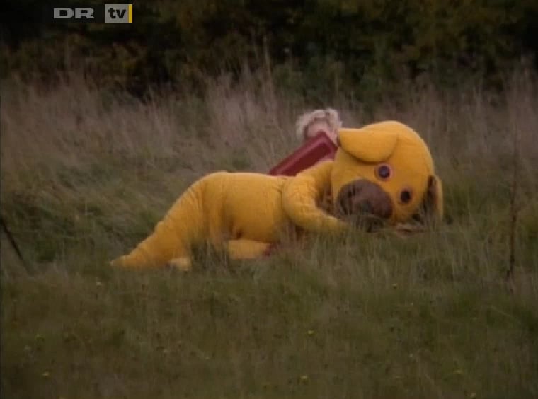 Bamse is a foot fetishist.